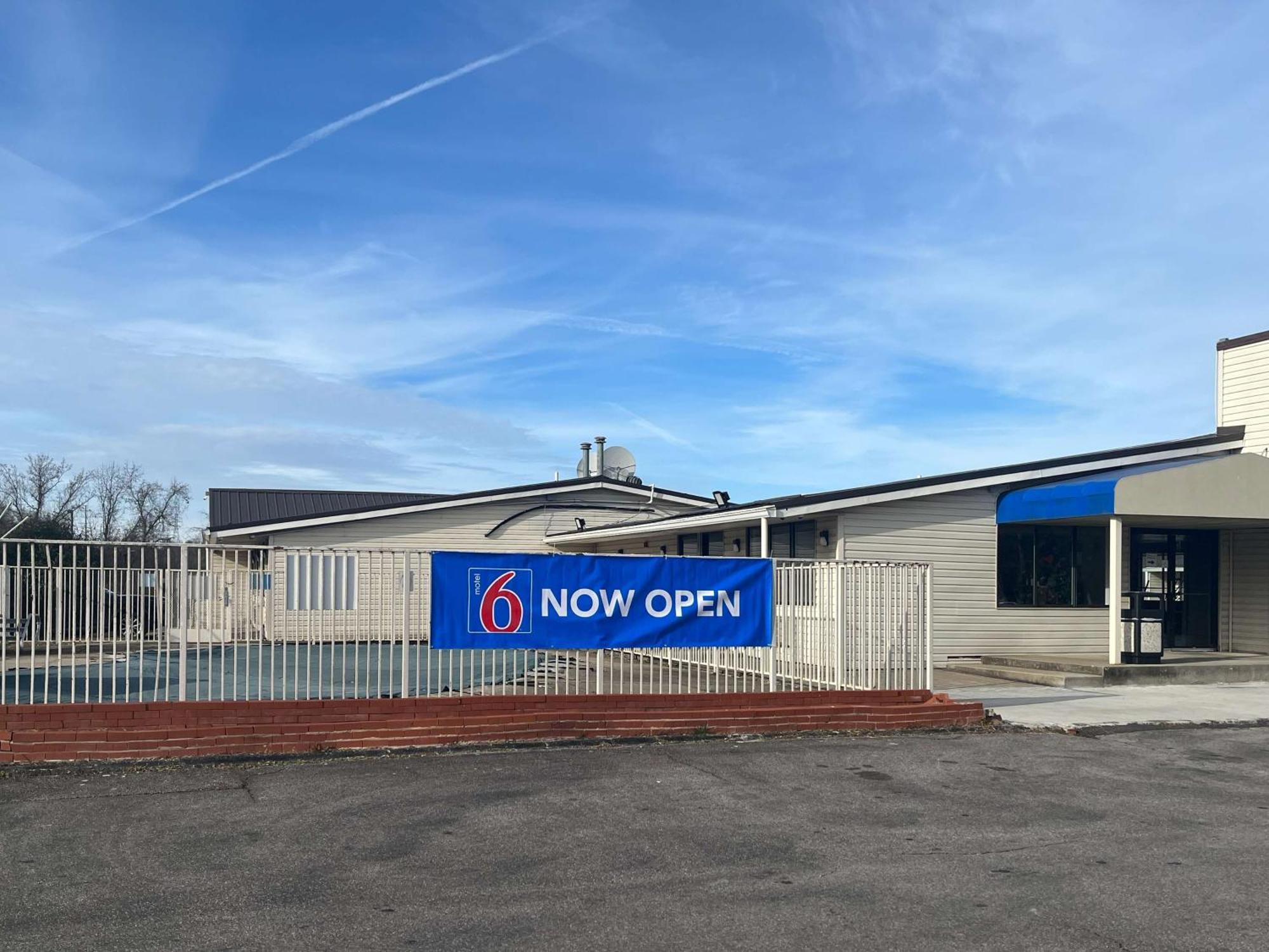 Motel 6 Cross Lanes, Wv Goff Mountain Rd Exterior photo